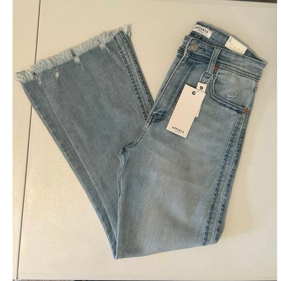 Artemis Denim - NWT Artemis Vintage The Modern Curvy High Rise Hollly Flare Size 3/25